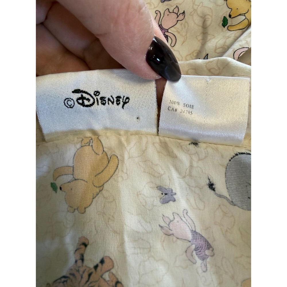 Vintage Walt Disney World Winnie the Pooh 100% Silk Pajama Shirt Cream Medium - Picture 5 of 6